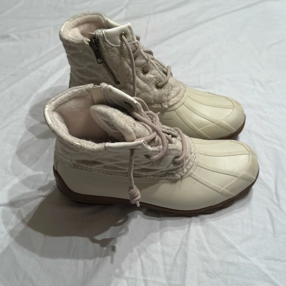 Sperry Duck Boots Winter‎ White Cream 5.5